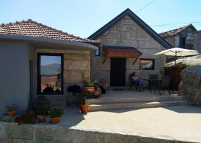 Casa da Fraga- em aldeia preservada e tranquila